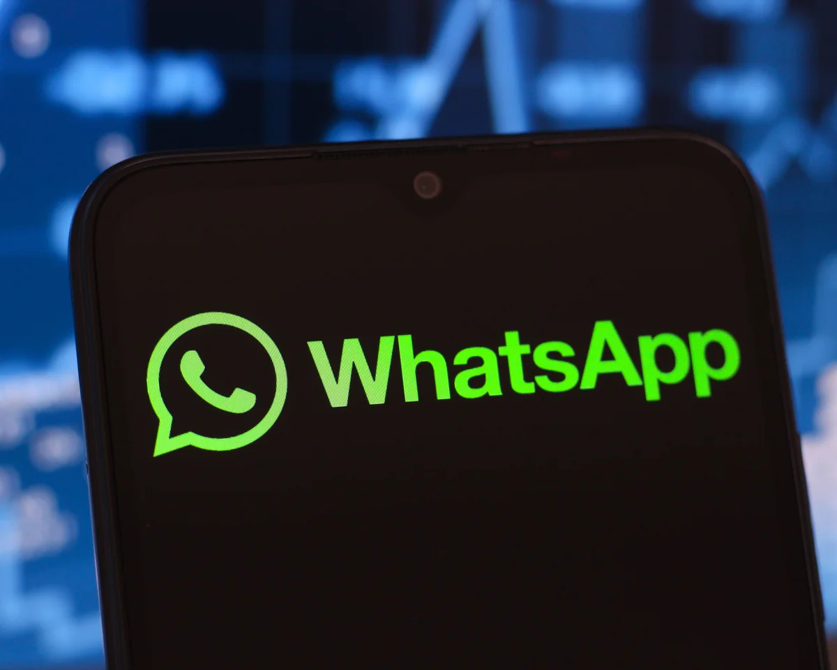 The best way to obtain WhatsApp user numbers: adding strangers or directly filtering?